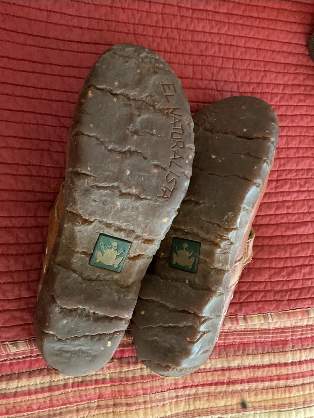 EL NATURALISTA Chestnut  Brown Embroidered Clogs - Picture 4 of 5